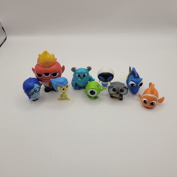 2020 Disney Pixar Minis 9 Character Toy lot-Sully, Mike, Nemo, Dory, WallE, Joy - Picture 9 of 9
